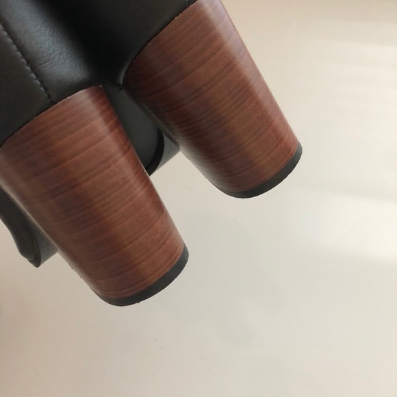 Kelsi Dagger Wesley Black Leather Ankle Bootie - Picture 9 of 13